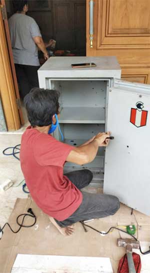 Jual Beli Brankas Baru Bekas Yogyakarta