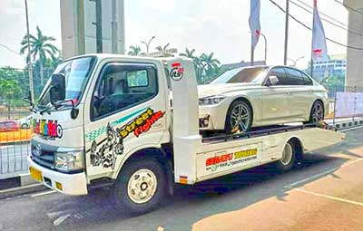 derek-towing-serayu (3)