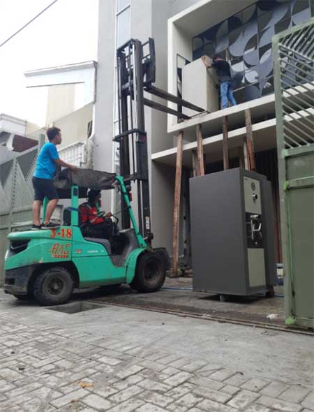 brankas-surabaya (3)