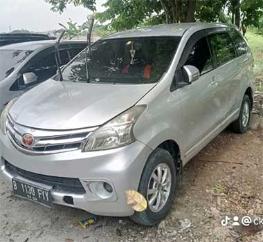 rental-mobil-mutiara-gading-city (5)