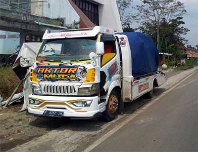 Derek Towing Terdekat Bumiayu