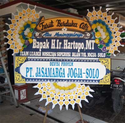 Karangan Bunga Papan Pekalongan