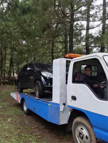 Derek Towing Cianjur