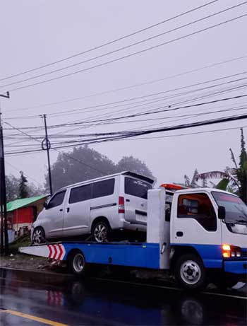 Derek Towing Cianjur
